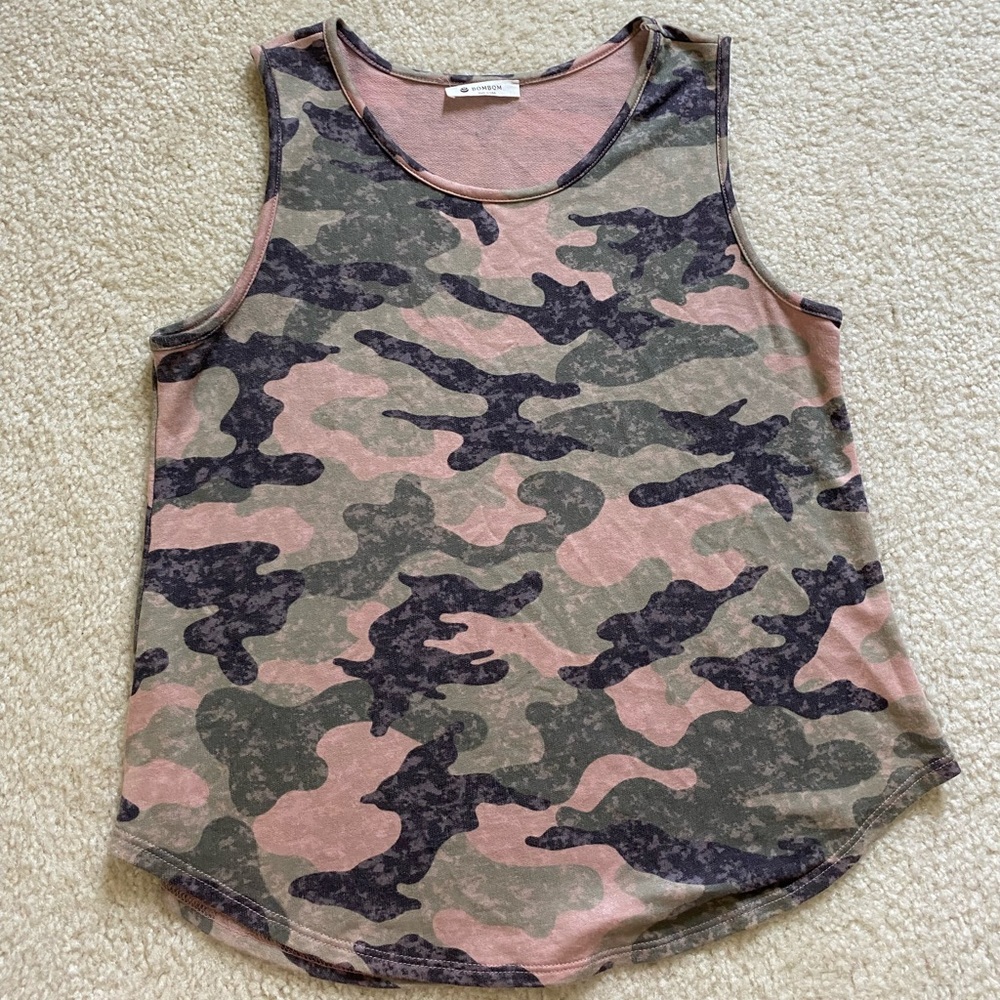 Women’s Camo Tanktop